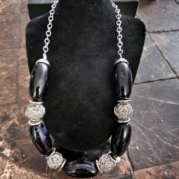 Silver & Black Fashion Necklace - Picture 2 of 2